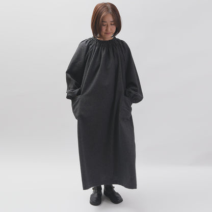 [CHECK & STRIPE (check & striped)] Rubber shirring dress "thin cashmere mixed wool"