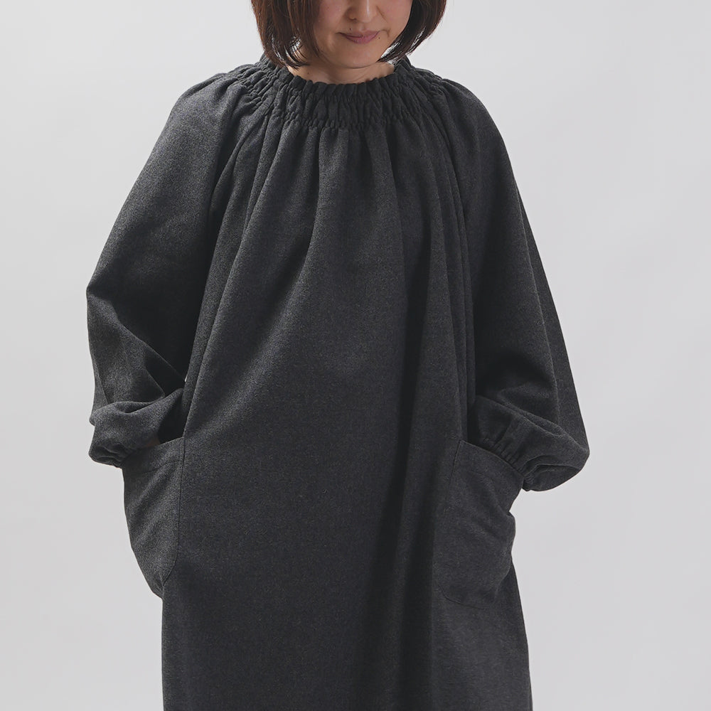 [CHECK & STRIPE (check & striped)] Rubber shirring dress "thin cashmere mixed wool"