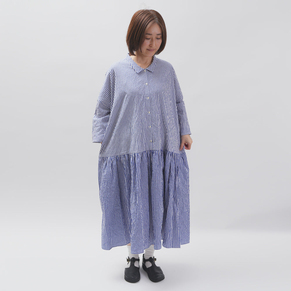 [Vérifiez et rayons (vérifiez et rayés)] Robe de taille basse avec un petit col "Sunny Days Stripe x Sunny Days Check"