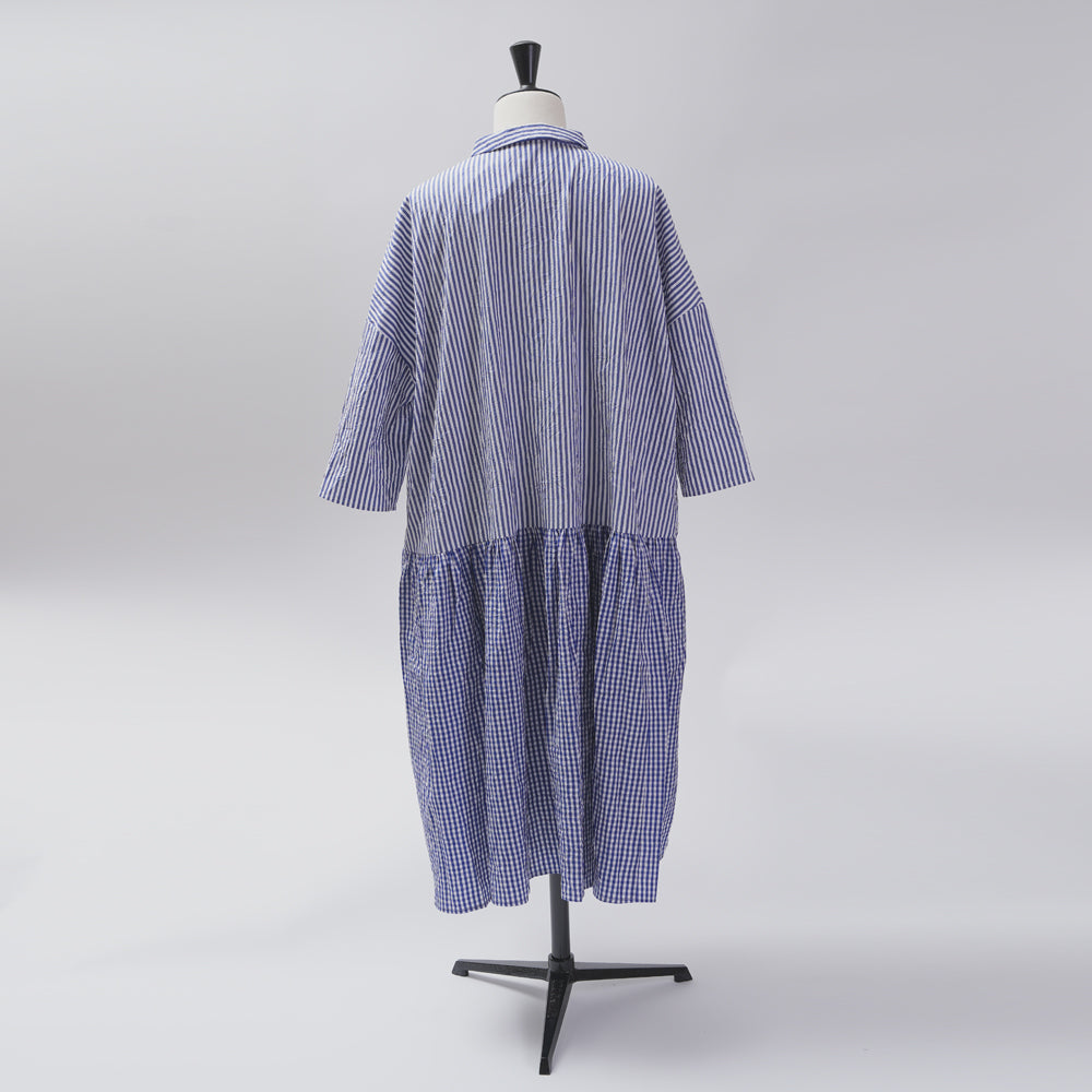 [Vérifiez et rayons (vérifiez et rayés)] Robe de taille basse avec un petit col "Sunny Days Stripe x Sunny Days Check"