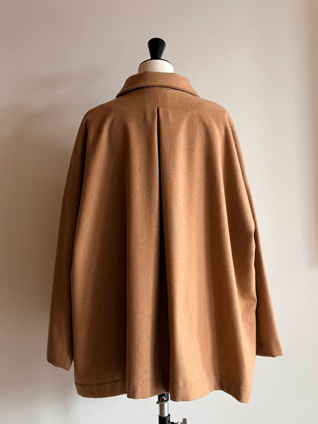 【CHECK&STRIPE(チェック&ストライプ)】ブリティッシュコート 「薄手カシミヤ混ウール」