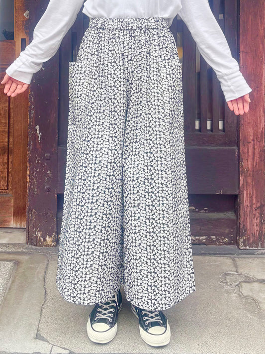 【CHECK&STRIPE(チェック&ストライプ)】ギャザーロングキュロット marie flower petite