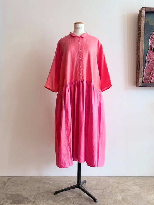 【CHECK&STRIPE(チェック&ストライプ)】小さな衿のローウエストワンピース やさしいリネン