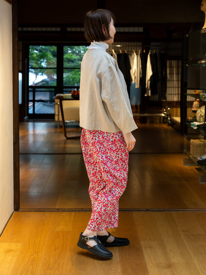 【CHECK&STRIPE(チェック&ストライプ)】シンプルテーパードパンツ　リバティプリント （ウィルトシャー タナローン）