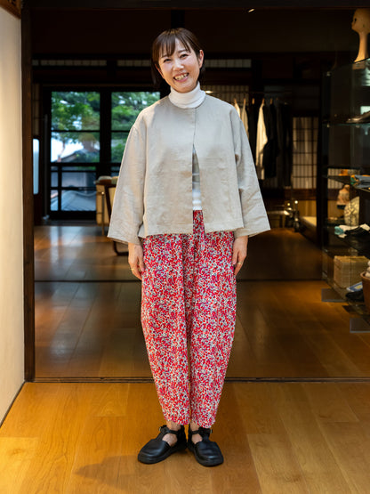 【CHECK&STRIPE(チェック&ストライプ)】シンプルテーパードパンツ　リバティプリント （ウィルトシャー タナローン）