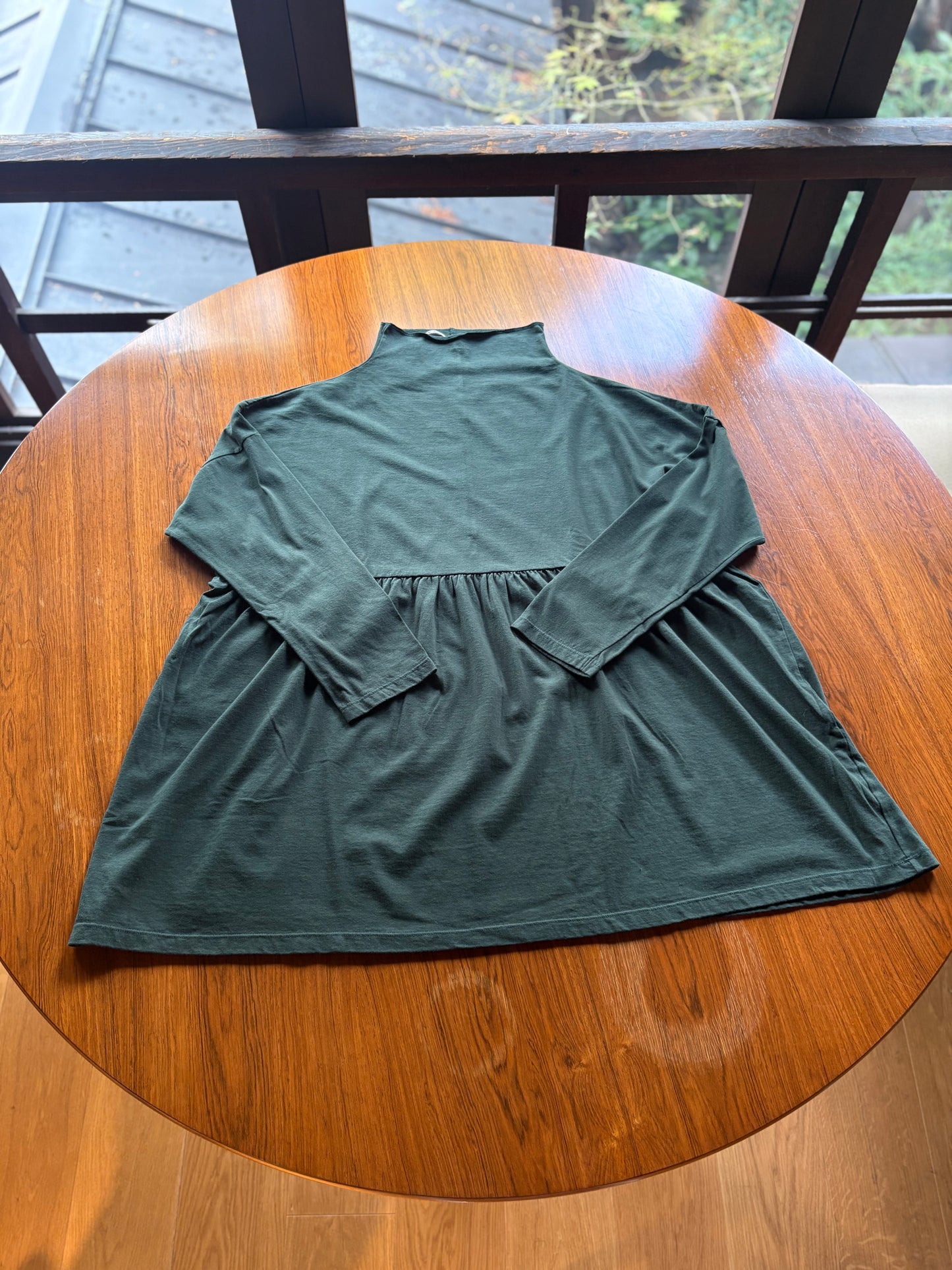 【homspun (ホームスパン) 】30/1天竺ハイネックギャザーPO