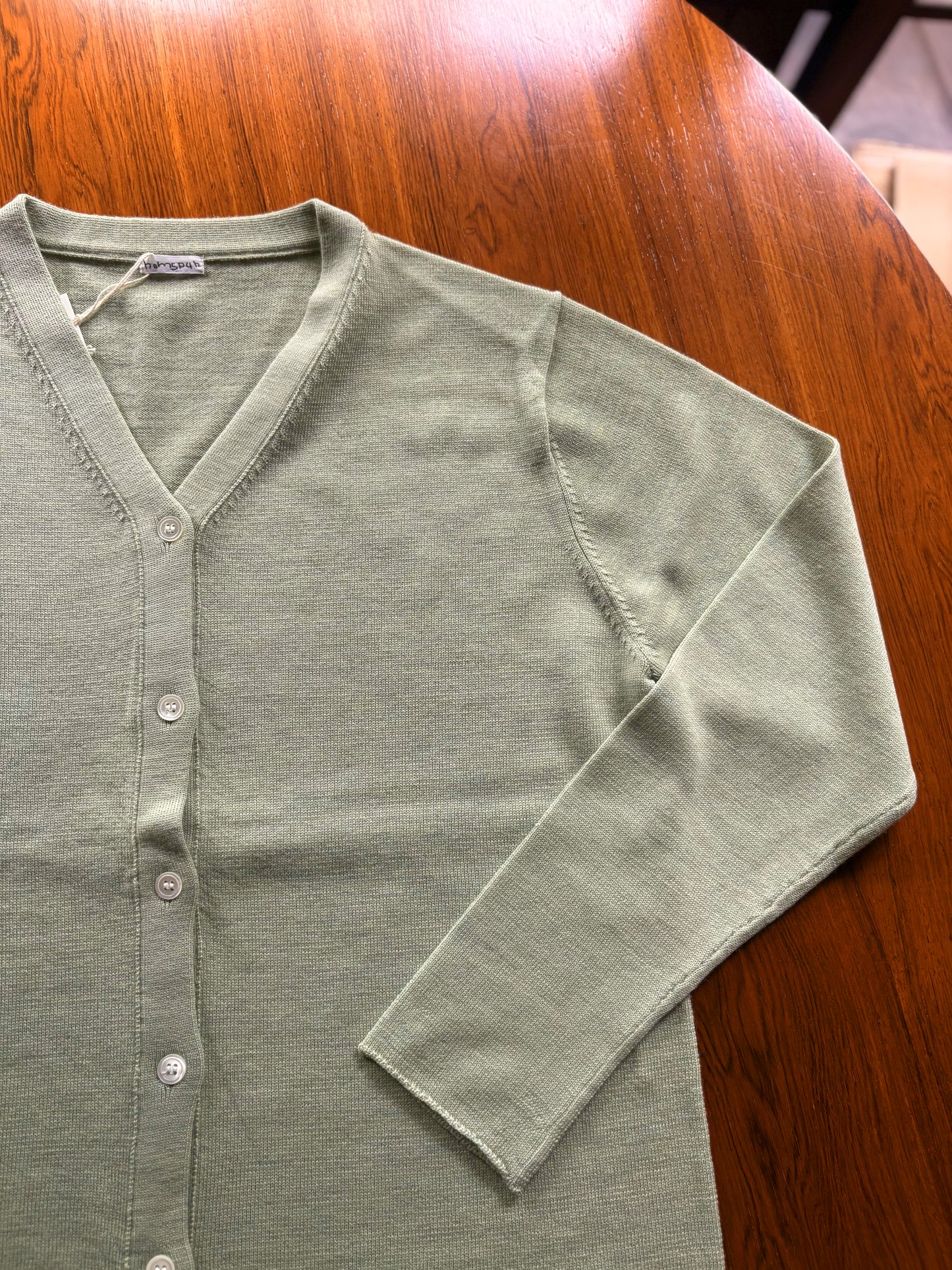 【homspun (ホームスパン) 】梳毛12GVネックCD