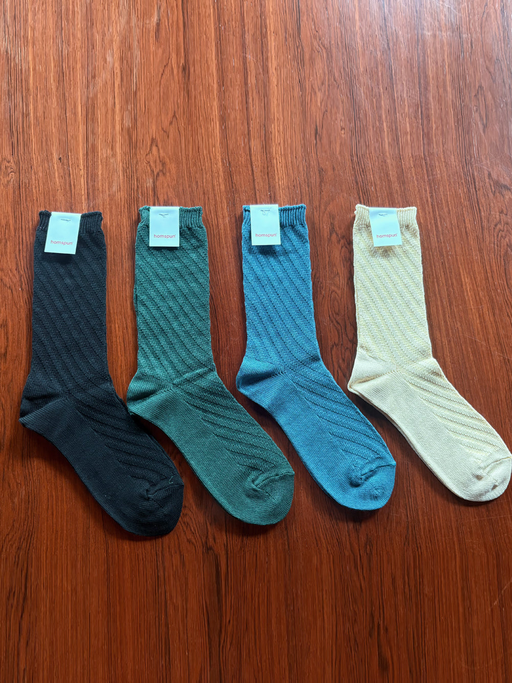 【homspun (ホームスパン) 】シルケットコットン斜めリブソックス